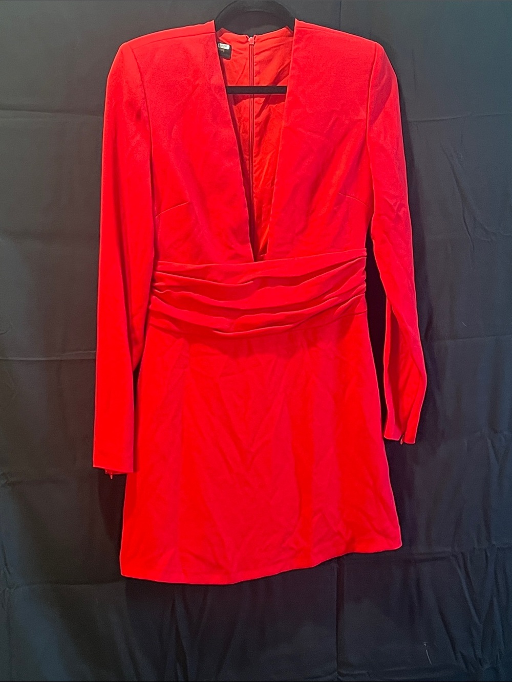 Andamane Elegant Red Long-Sleeve V-Neck Mini Dress with Draped Waist